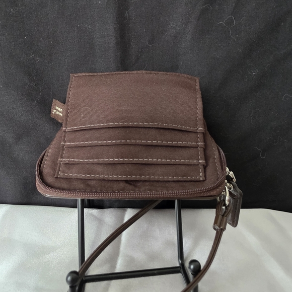 Coach Signature Cs Tan and Brown Signature Clutch - Picture 5 of 6